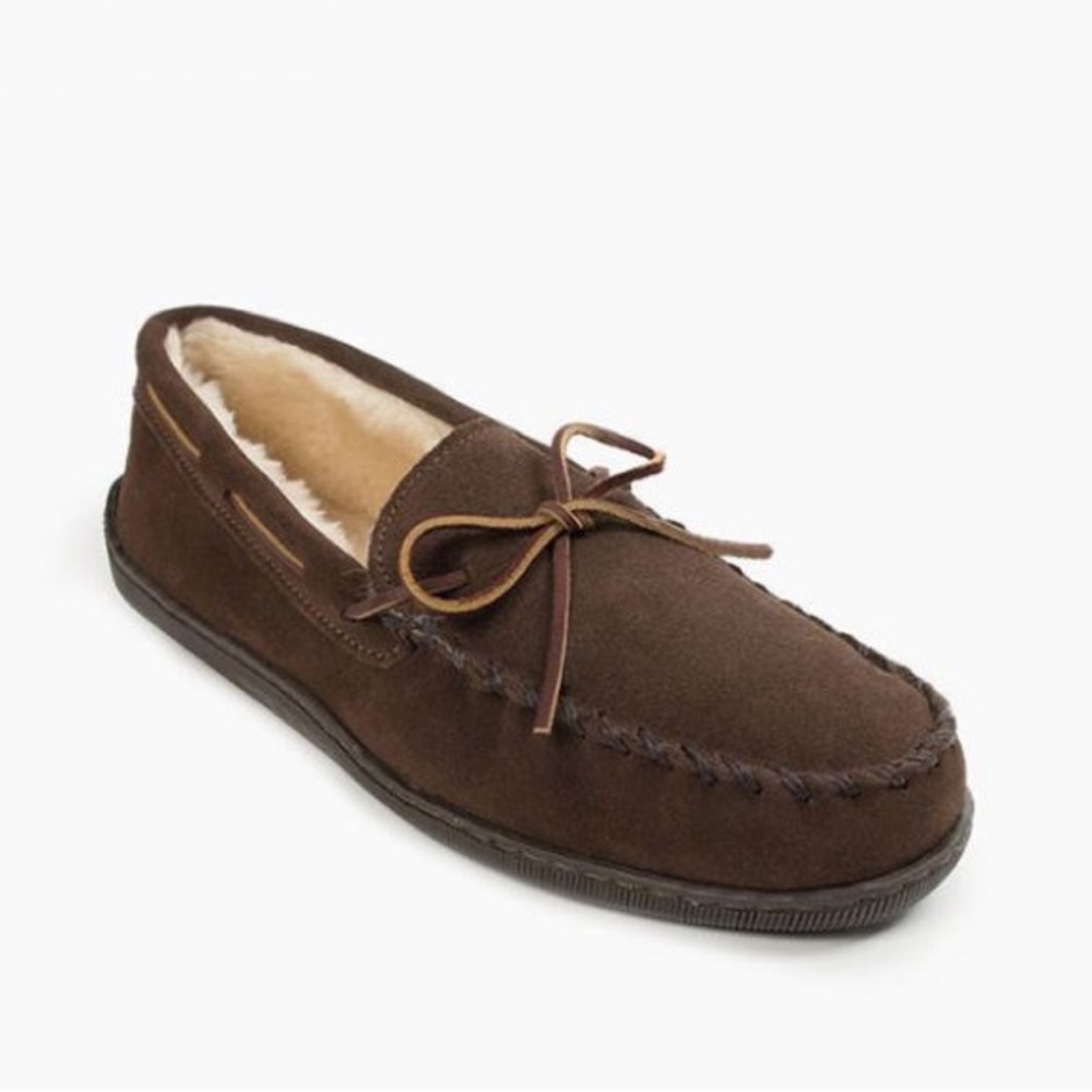 BRAND NEW MINNETONKA Men's Pile Lined Hardsole